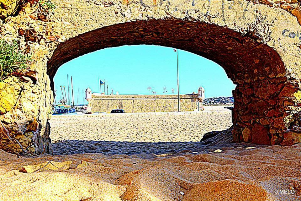 Apartmento Praia Da Dona Ana Lagos Exterior photo